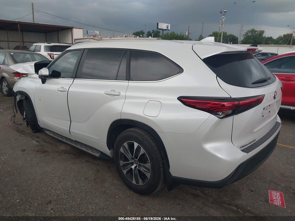 5TDKARAH1PS524067 2023 TOYOTA HIGHLANDER photo no. 3