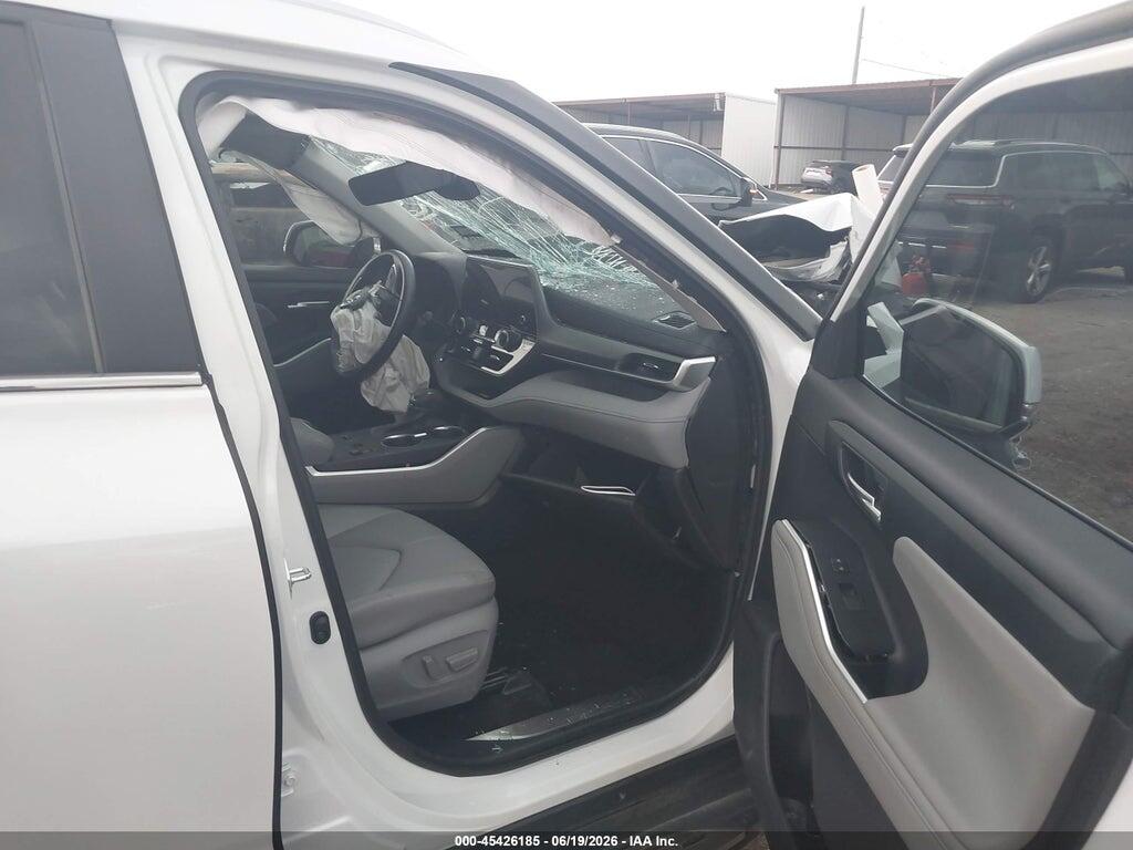 5TDKARAH1PS524067 2023 TOYOTA HIGHLANDER photo no. 5
