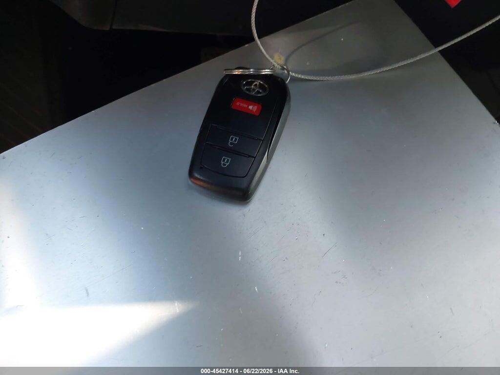 7MUFBABG2TV103416 2026 TOYOTA COROLLA CROSS HYBRID photo no. 11