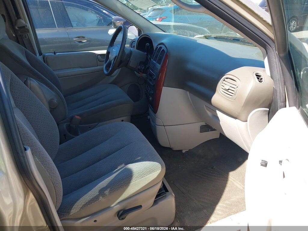 2C4GP44R75R519358 2005 CHRYSLER TOWN & COUNTRY photo no. 5