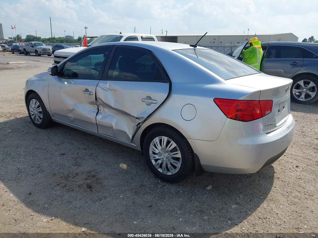 KNAFU4A2XD5727948 2013 KIA FORTE photo no. 3