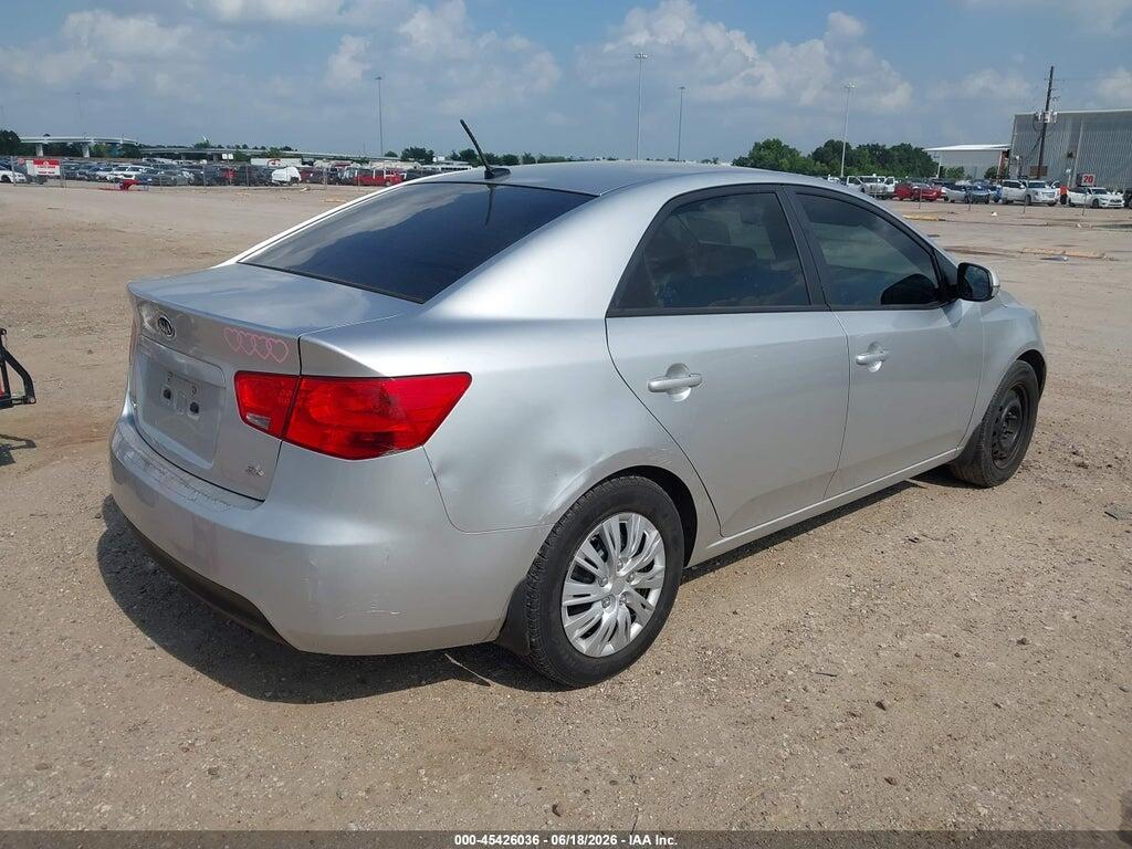 KNAFU4A2XD5727948 2013 KIA FORTE photo no. 4