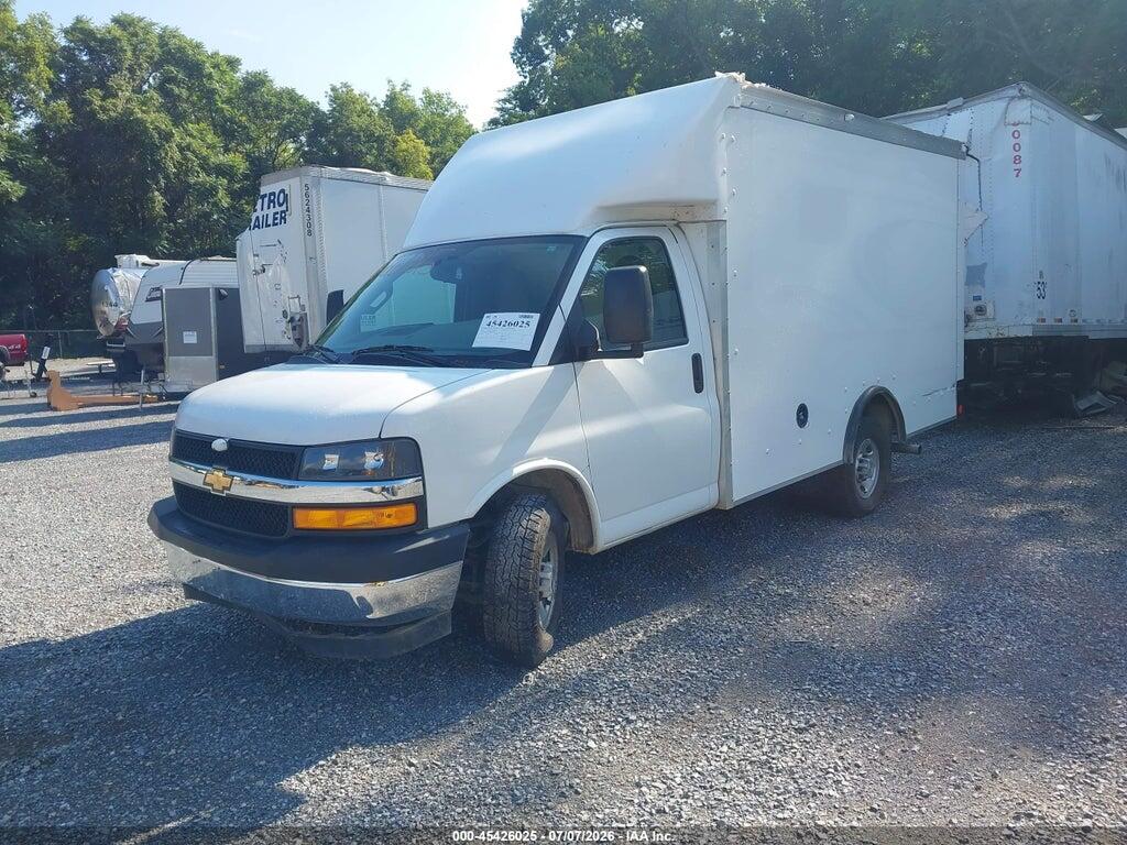 1HA0GRF74SN011038 2025 CHEVROLET EXPRESS CUTAWAY photo no. 2