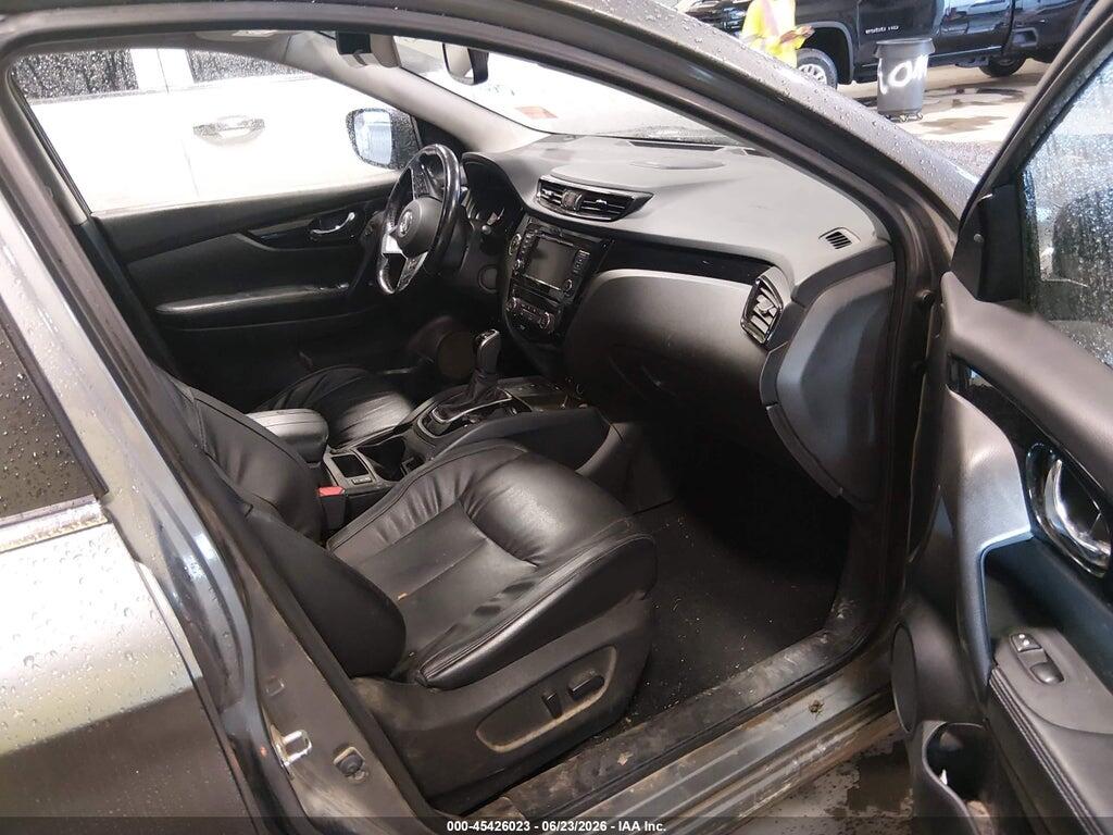 JN1BJ1CV2MW572308 2021 NISSAN ROGUE SPORT photo no. 5