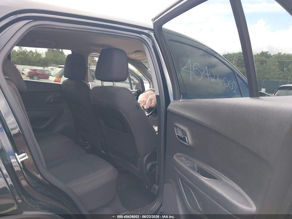 3GNCJNSB5KL310633 2019 CHEVROLET TRAX photo no. 8