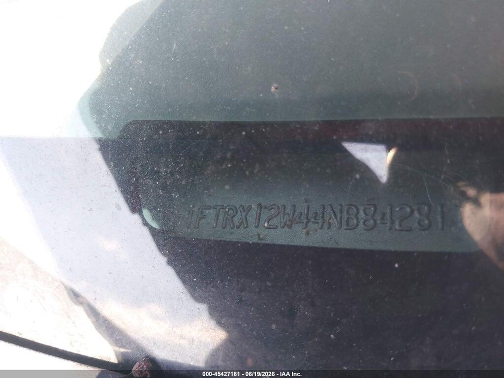 1FTRX12W44NB84281 2004 FORD F-150 photo no. 9