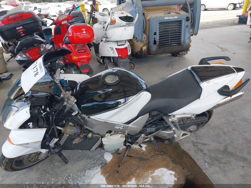 JH2RC46154M600699 2004 HONDA VFR800 photo no. 12
