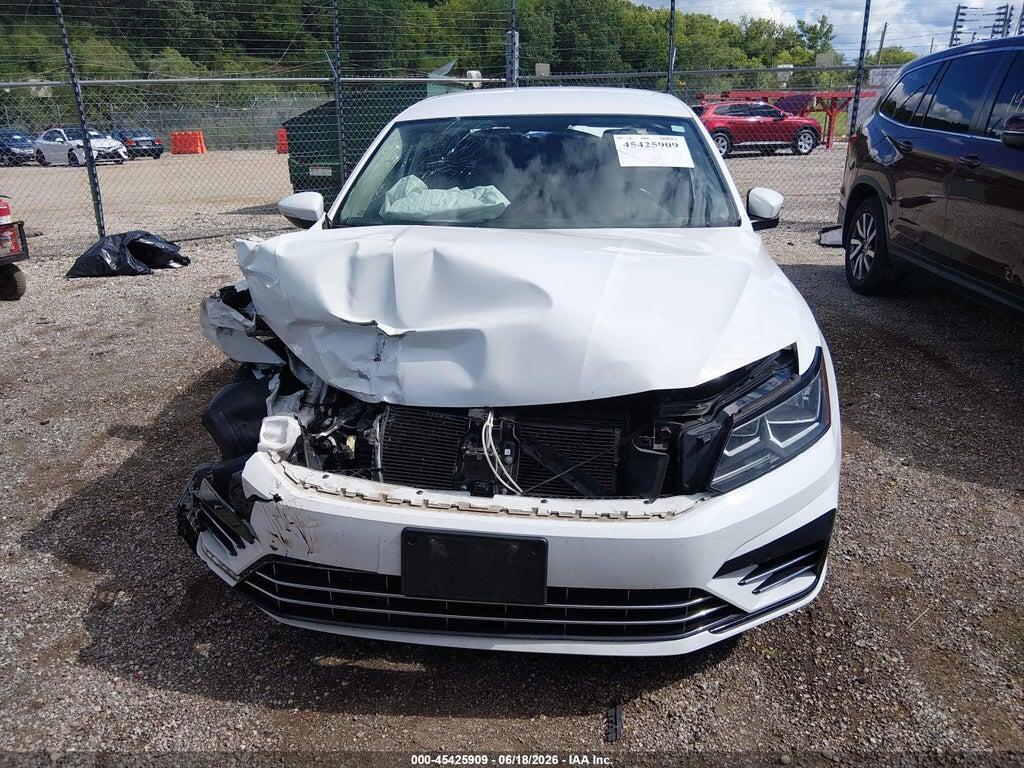 1VWDT7A32HC030697 2017 VOLKSWAGEN PASSAT photo no. 11