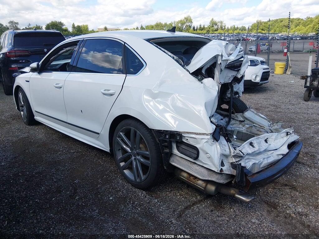 1VWDT7A32HC030697 2017 VOLKSWAGEN PASSAT photo no. 3