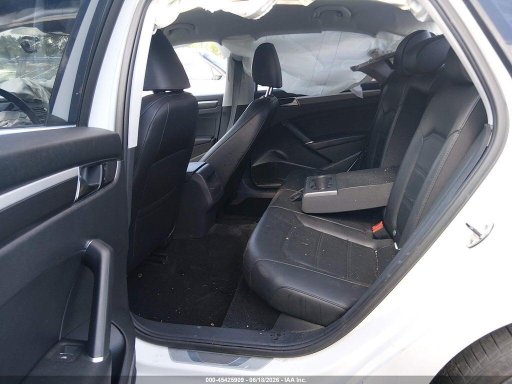 1VWDT7A32HC030697 2017 VOLKSWAGEN PASSAT photo no. 8