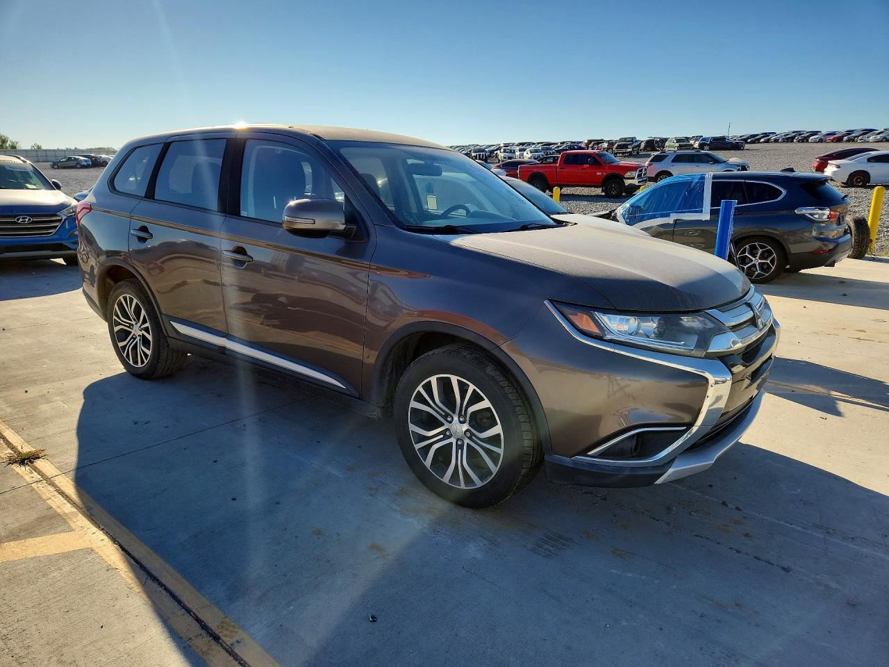2018 MITSUBISHI OUTLANDER SE — Фото 4 из 13