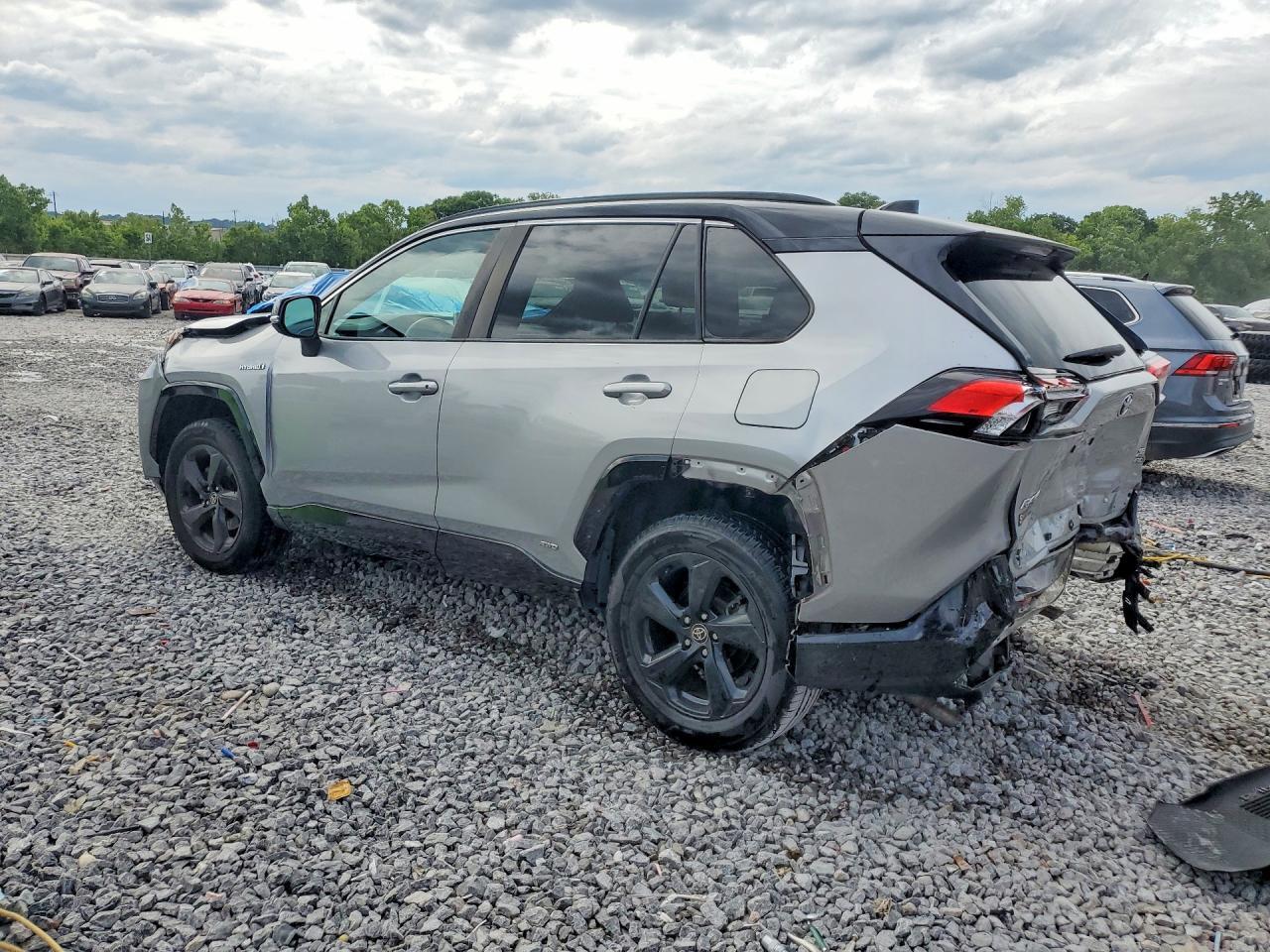 2021 TOYOTA RAV4 XSE — Фото 2 из 14