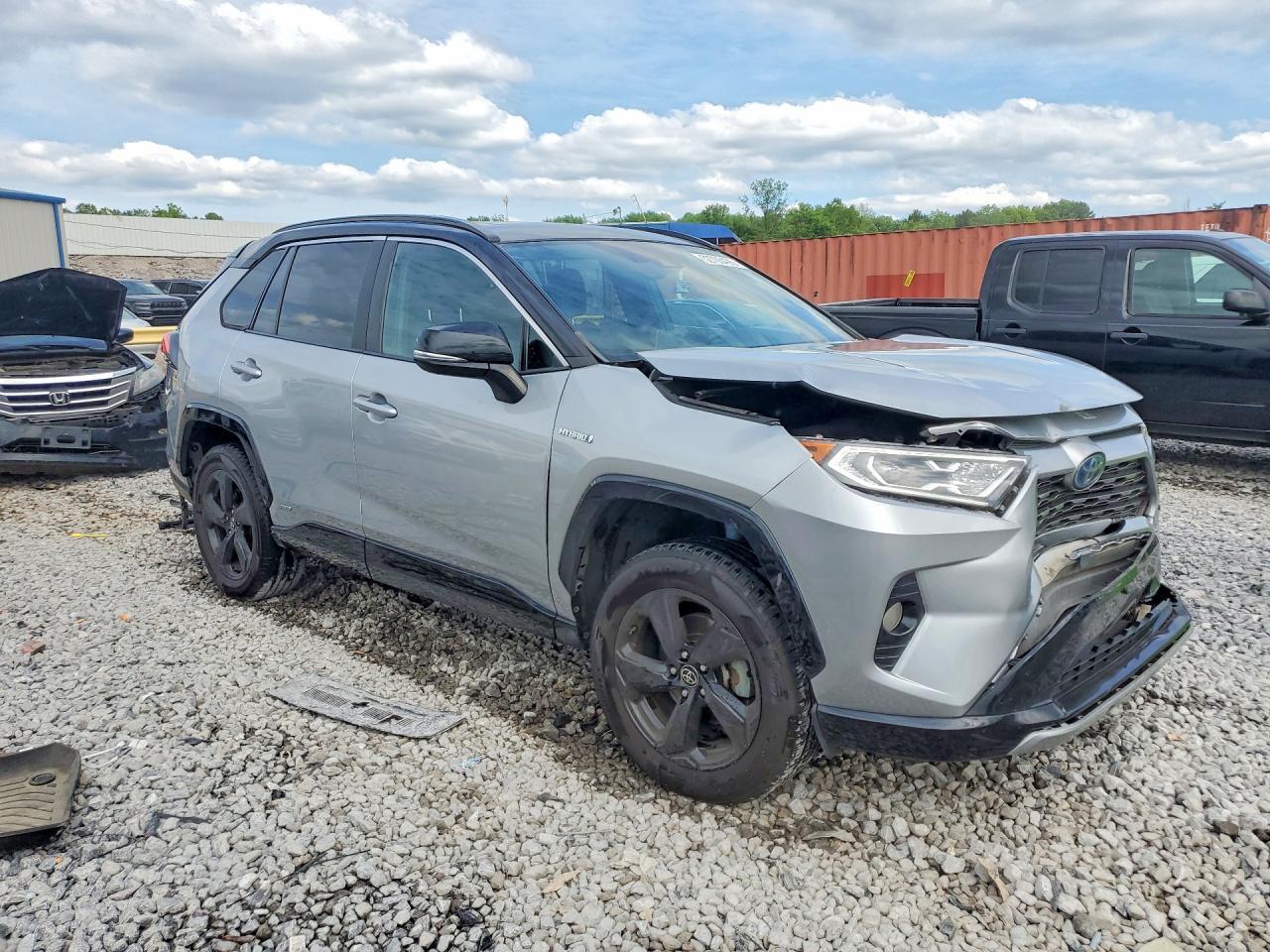 2021 TOYOTA RAV4 XSE — Фото 4 из 14