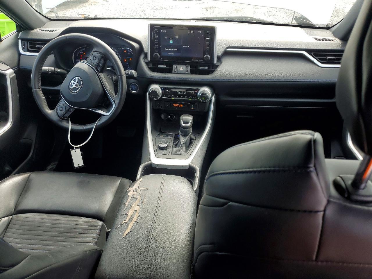 2021 TOYOTA RAV4 XSE — Фото 8 из 14