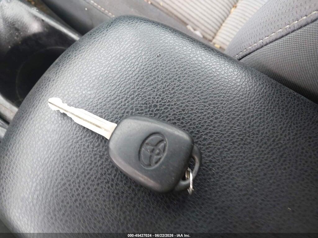 2T3RFREV6FW237157 2015 TOYOTA RAV4 photo no. 11