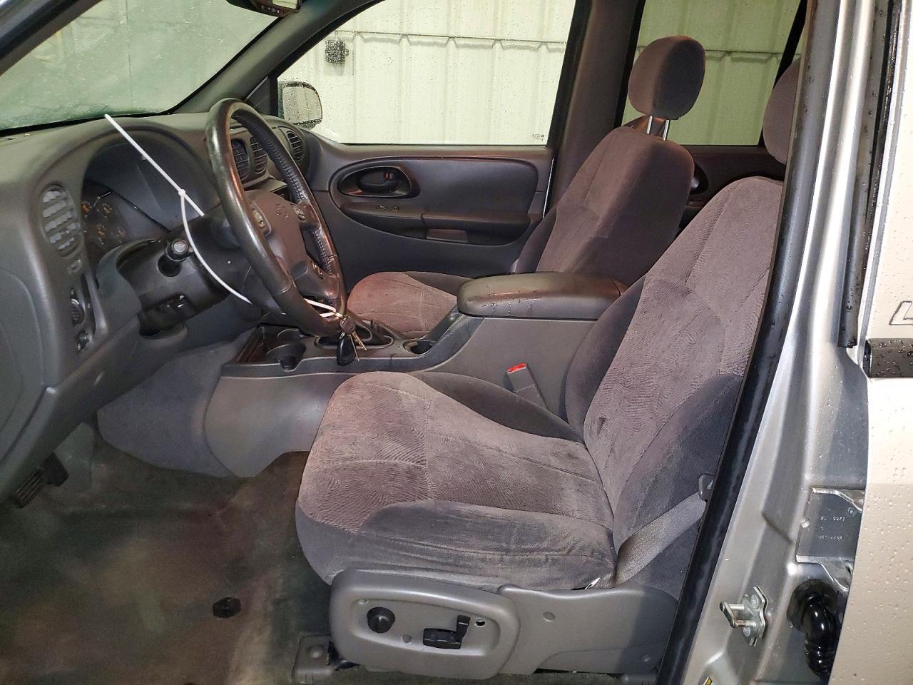 2004 CHEVROLET TRAILBLAZER LS — Фото 7 из 13