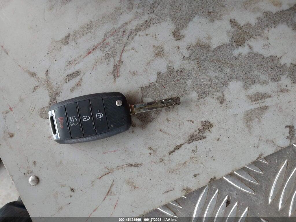 KNDJP3A58J7550857 2018 KIA SOUL photo no. 11