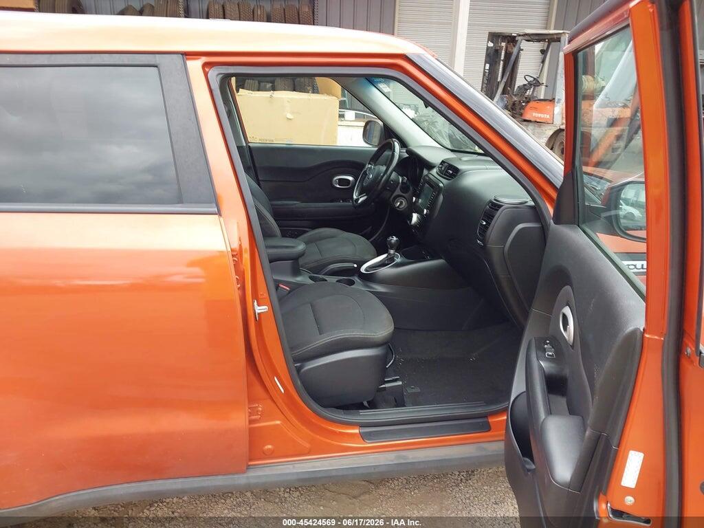 KNDJP3A58J7550857 2018 KIA SOUL photo no. 5