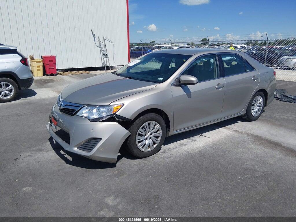 4T4BF1FKXER381301 2014 TOYOTA CAMRY photo no. 2