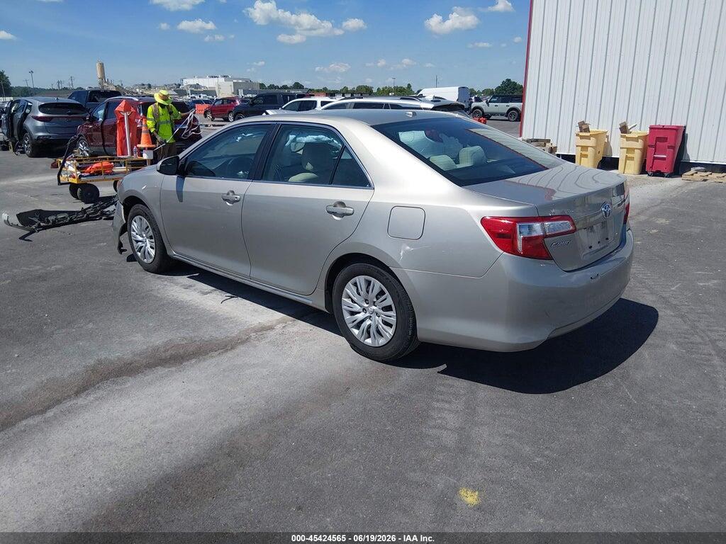 4T4BF1FKXER381301 2014 TOYOTA CAMRY photo no. 3