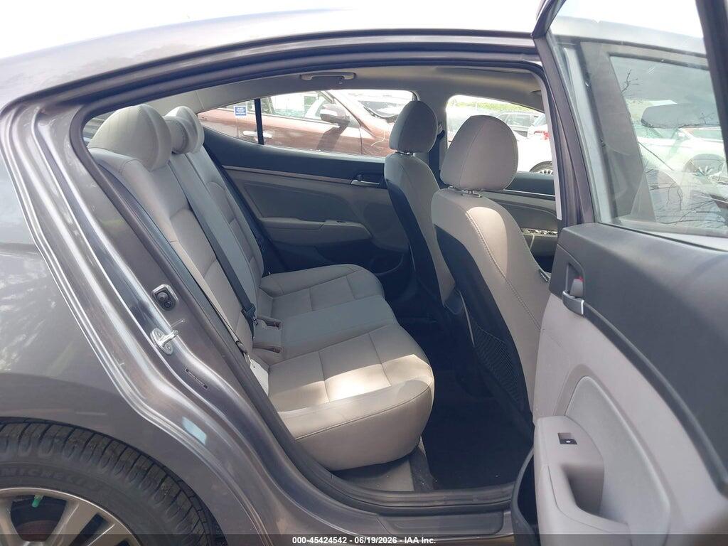 5NPD84LF9JH260032 2018 HYUNDAI ELANTRA photo no. 8