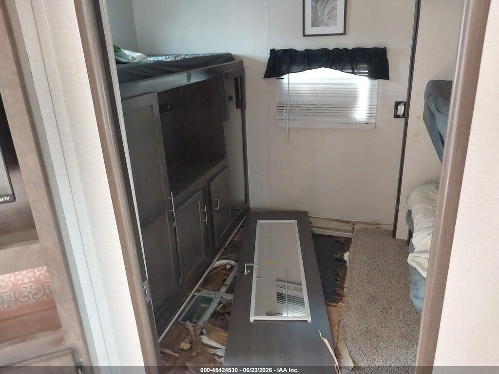 4YDT3312XK5350602 2019 CROSSROADS 331BH 3 SL photo no. 8