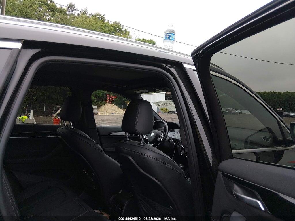 WBXHT3C30J5L29886 2018 BMW X1 photo no. 8