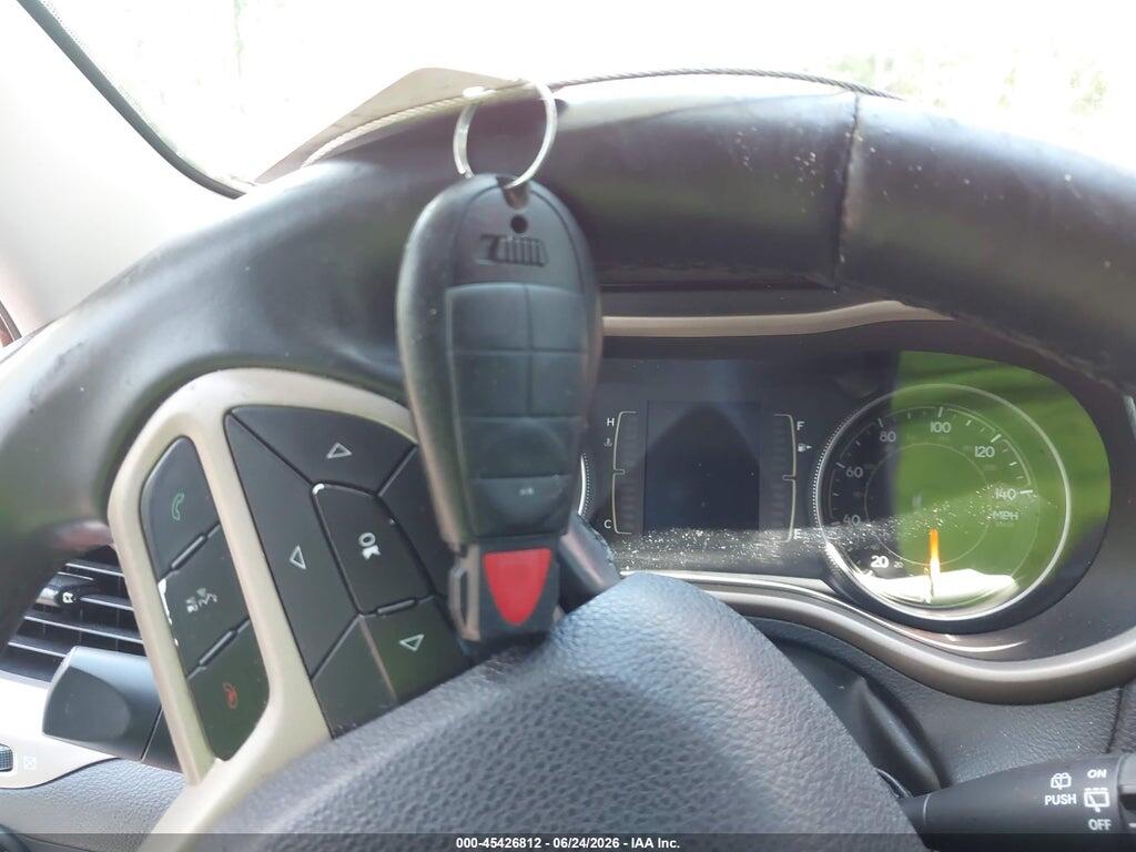 1C4PJLCB4HD216514 2017 JEEP CHEROKEE photo no. 11