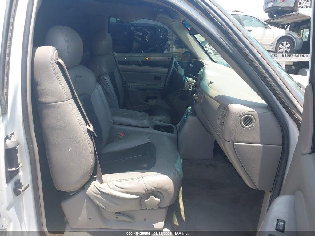 2GCEC19T7Y1265112 2000 CHEVROLET SILVERADO 1500 photo no. 5