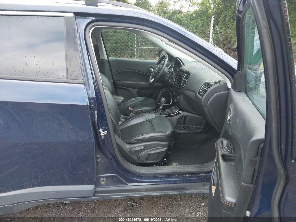 3C4NJDCB9KT620648 2019 JEEP COMPASS photo no. 5