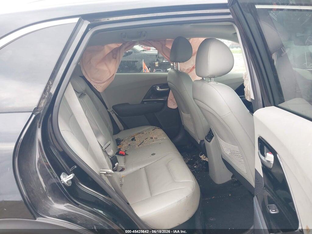 KNDCE3LCXH5059044 2017 KIA NIRO photo no. 8