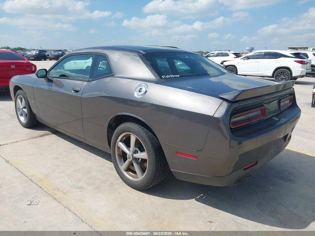 2C3CDZAG8GH290905 2016 DODGE CHALLENGER photo no. 3