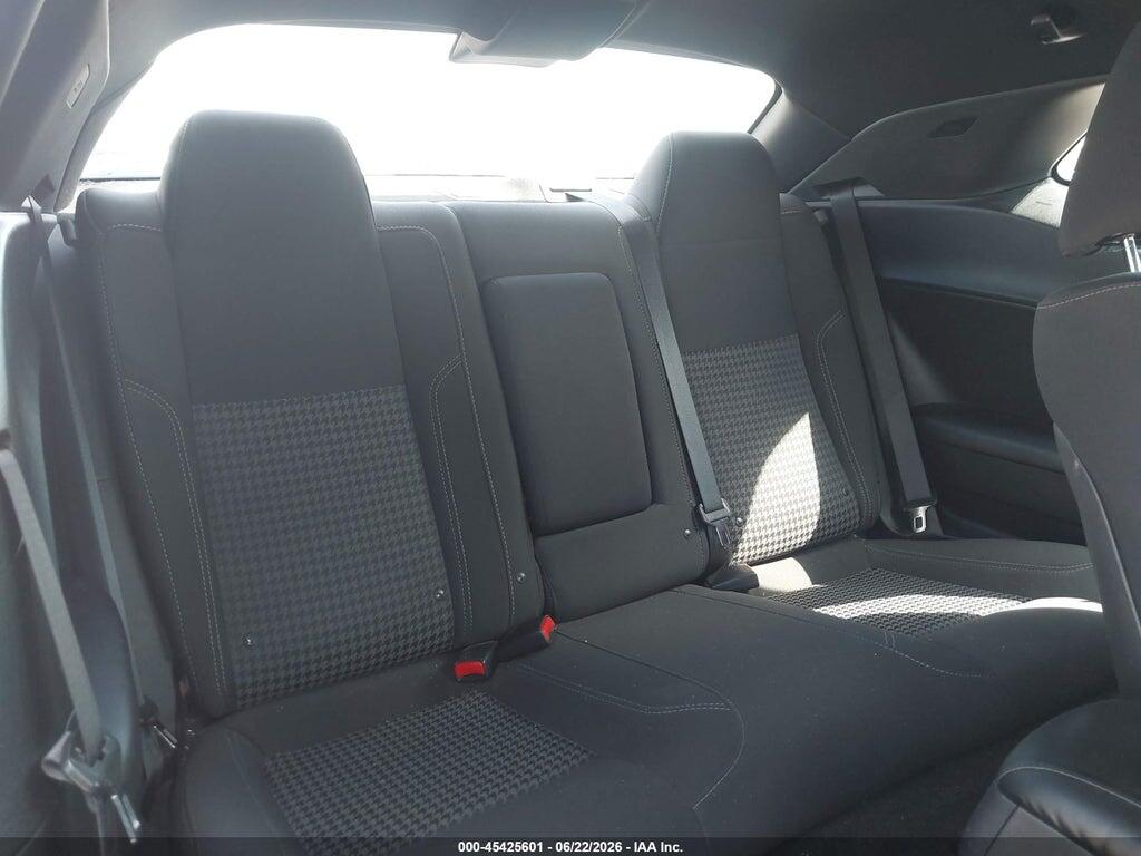 2C3CDZAG8GH290905 2016 DODGE CHALLENGER photo no. 8