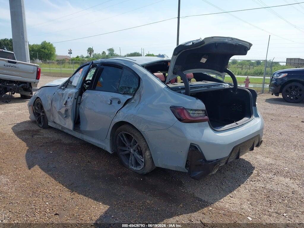 3MW69FF05R8D97442 2024 BMW 330I photo no. 3
