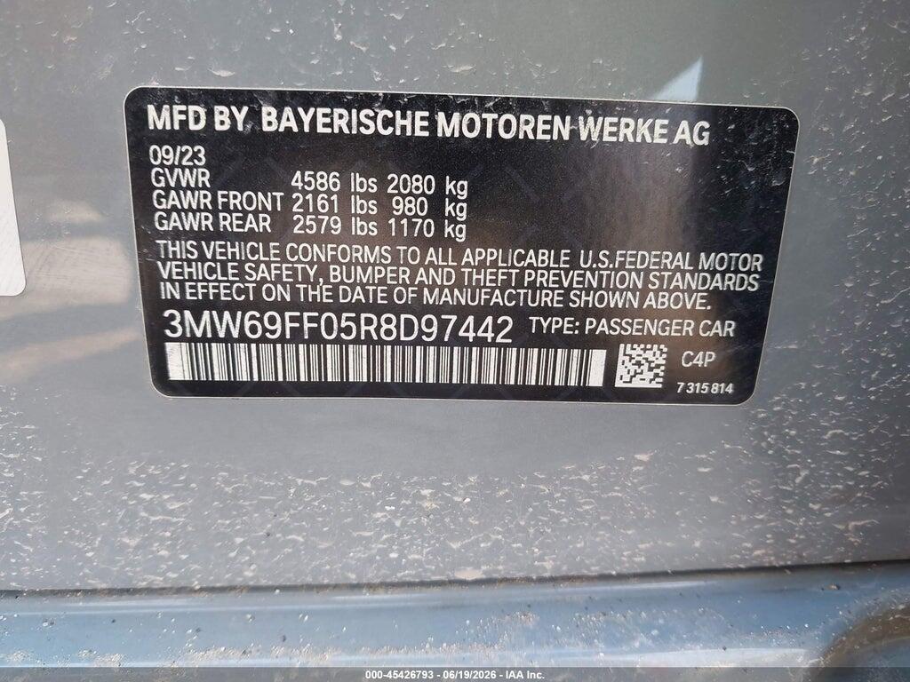 3MW69FF05R8D97442 2024 BMW 330I photo no. 9