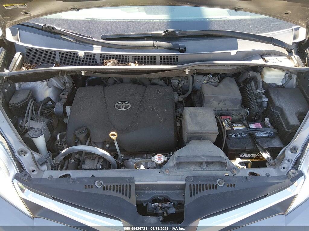 5TDKZ3DC0JS922805 2018 TOYOTA SIENNA photo no. 10