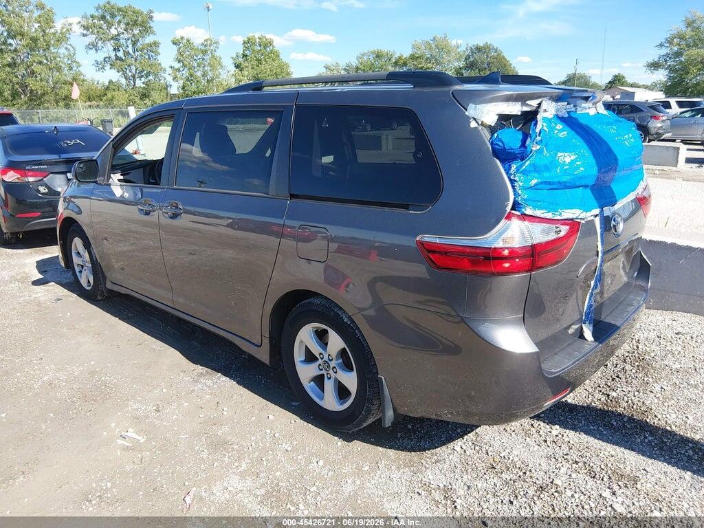 5TDKZ3DC0JS922805 2018 TOYOTA SIENNA photo no. 3