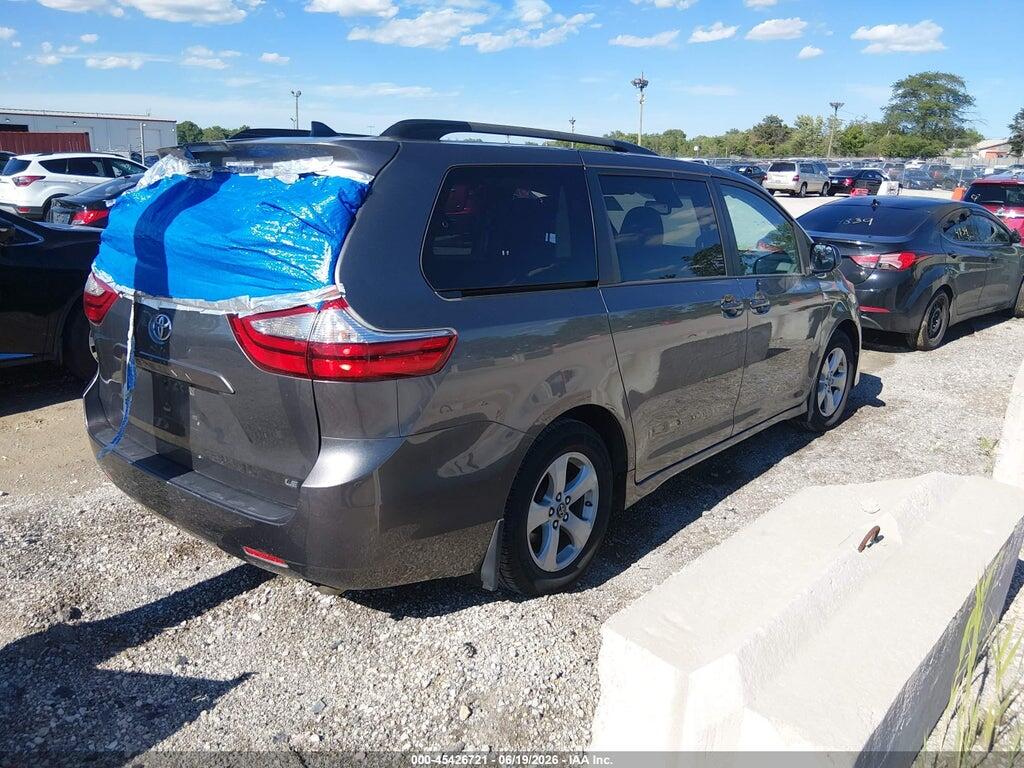 5TDKZ3DC0JS922805 2018 TOYOTA SIENNA photo no. 4