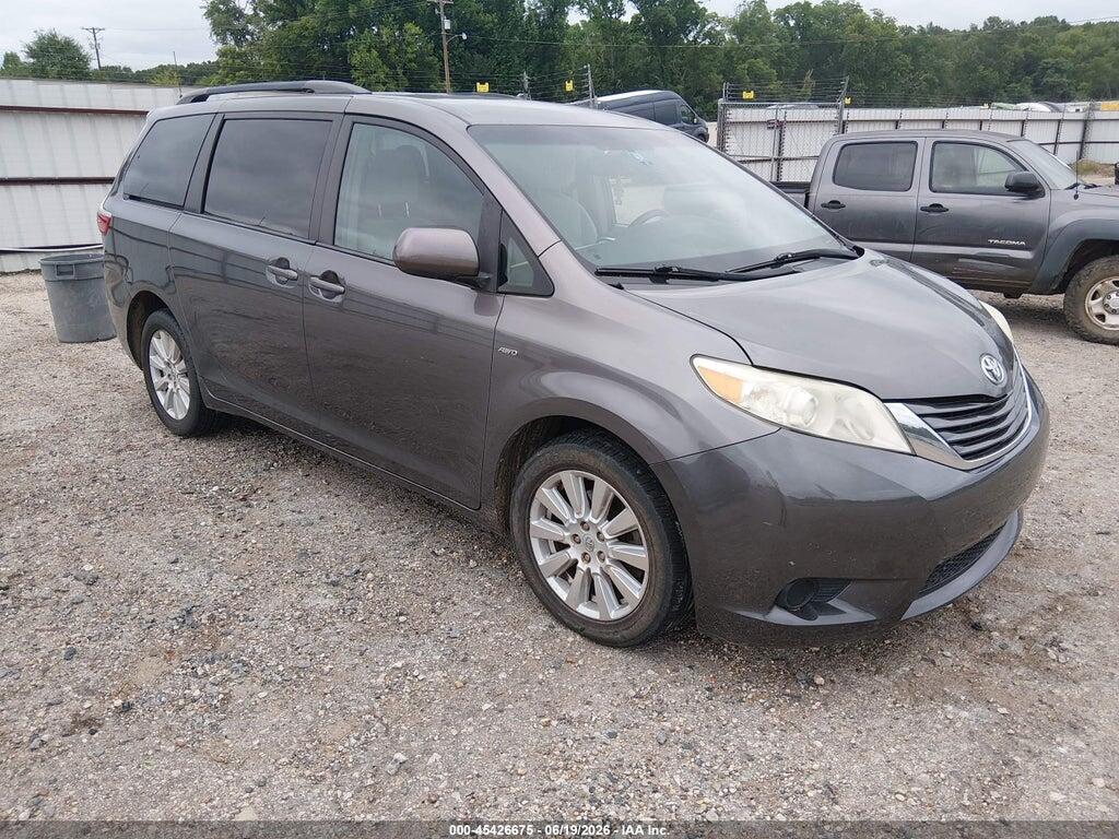5TDJZ3DC5HS149979 2017 TOYOTA SIENNA photo no. 1
