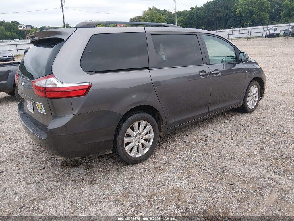 5TDJZ3DC5HS149979 2017 TOYOTA SIENNA photo no. 4
