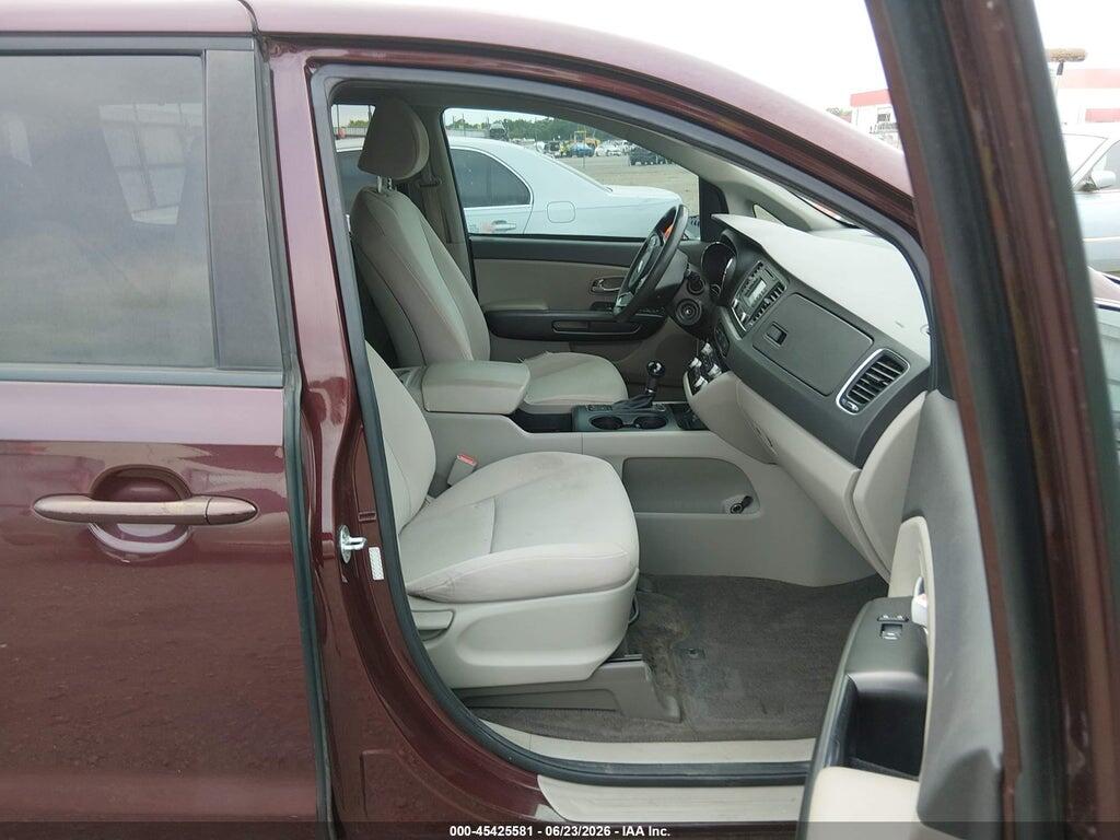 KNDMB5C15G6142252 2016 KIA SEDONA photo no. 5