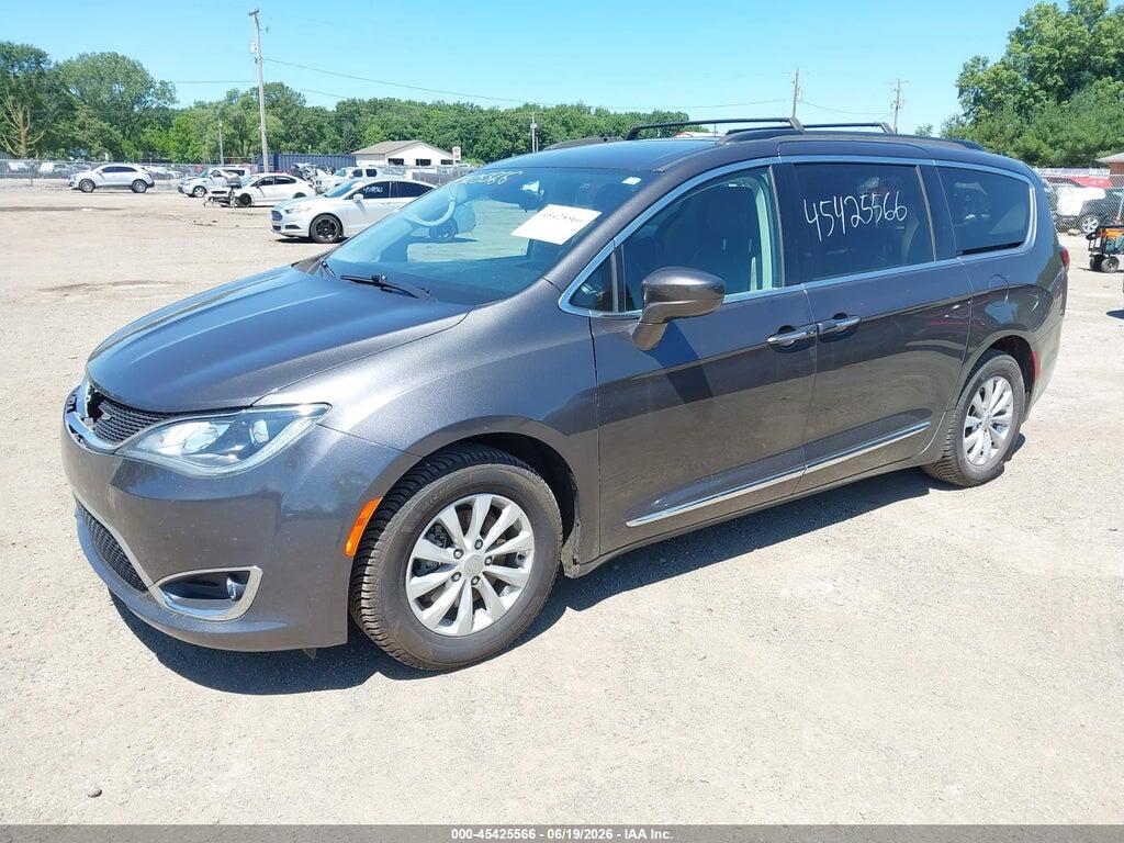 2C4RC1BG6HR788332 2017 CHRYSLER PACIFICA photo no. 2