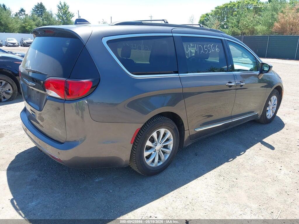 2C4RC1BG6HR788332 2017 CHRYSLER PACIFICA photo no. 4