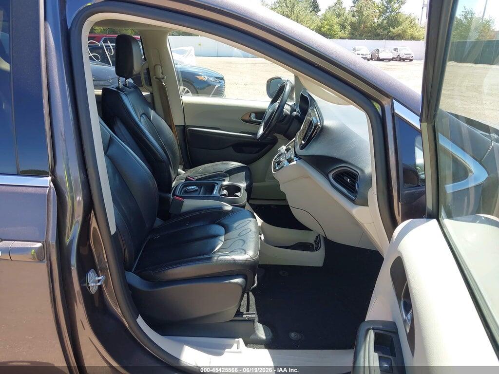 2C4RC1BG6HR788332 2017 CHRYSLER PACIFICA photo no. 5