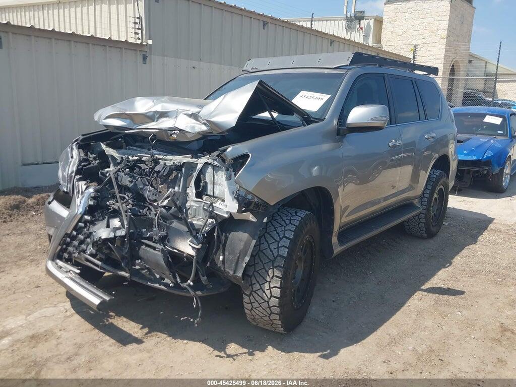 JTJAM7BX5P5378160 2023 LEXUS GX 460 photo no. 2