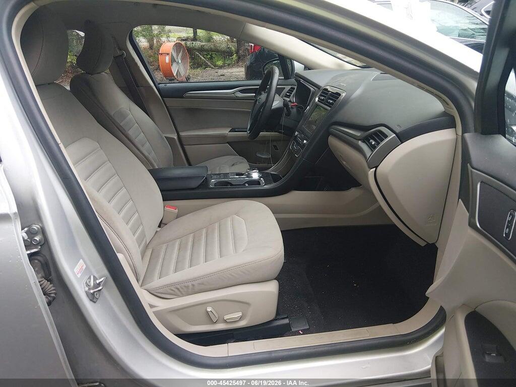 3FA6P0LUXKR129554 2019 FORD FUSION HYBRID photo no. 5