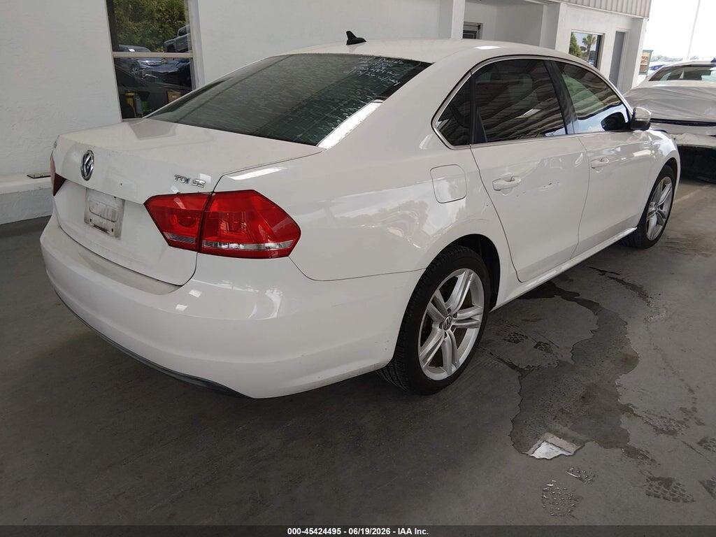 1VWBN7A3XEC052802 2014 VOLKSWAGEN PASSAT photo no. 4
