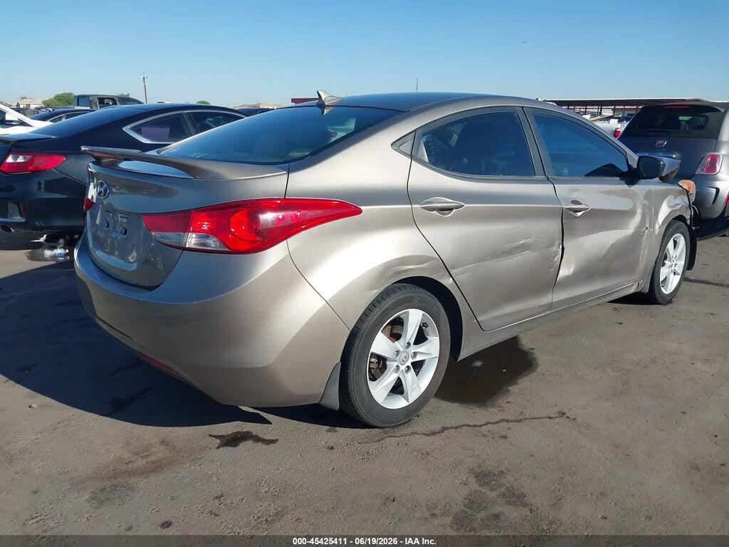 5NPDH4AE3DH431176 2013 HYUNDAI ELANTRA photo no. 4