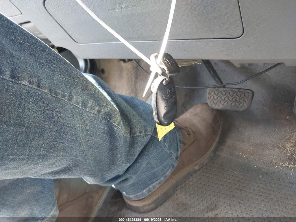 5TDKA3DC8CS015150 2012 TOYOTA SIENNA photo no. 11