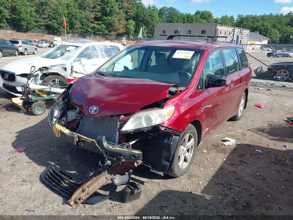 5TDKA3DC8CS015150 2012 TOYOTA SIENNA photo no. 2